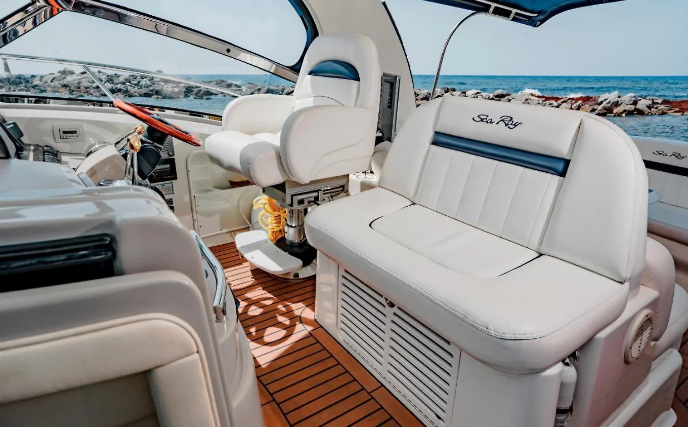 All-Included Private Charter Puerto Aventuras 0*,